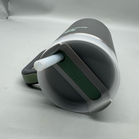 Stanley Quencher H2.0 FlowState 30 oz Tumbler - Charcoal - Picture 3 of 5